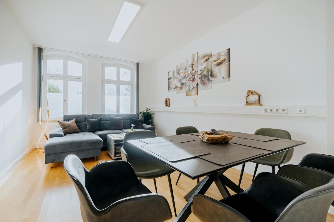 Blissplace 3 Zi Premium Apartment Nahe Getec Arena Mit Kingsize Betten Und Balkon Magdeburg Eksteriør billede