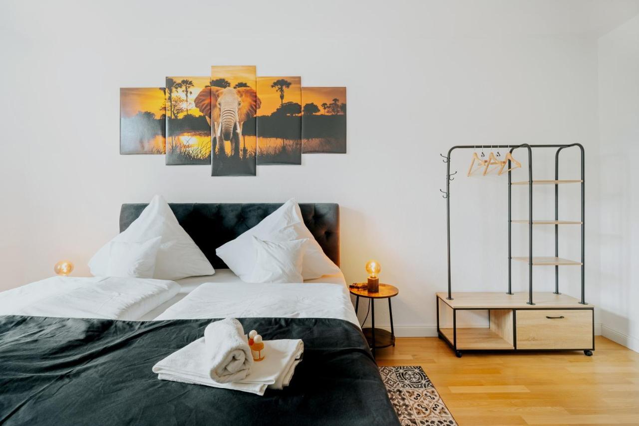 Blissplace 3 Zi Premium Apartment Nahe Getec Arena Mit Kingsize Betten Und Balkon Magdeburg Eksteriør billede